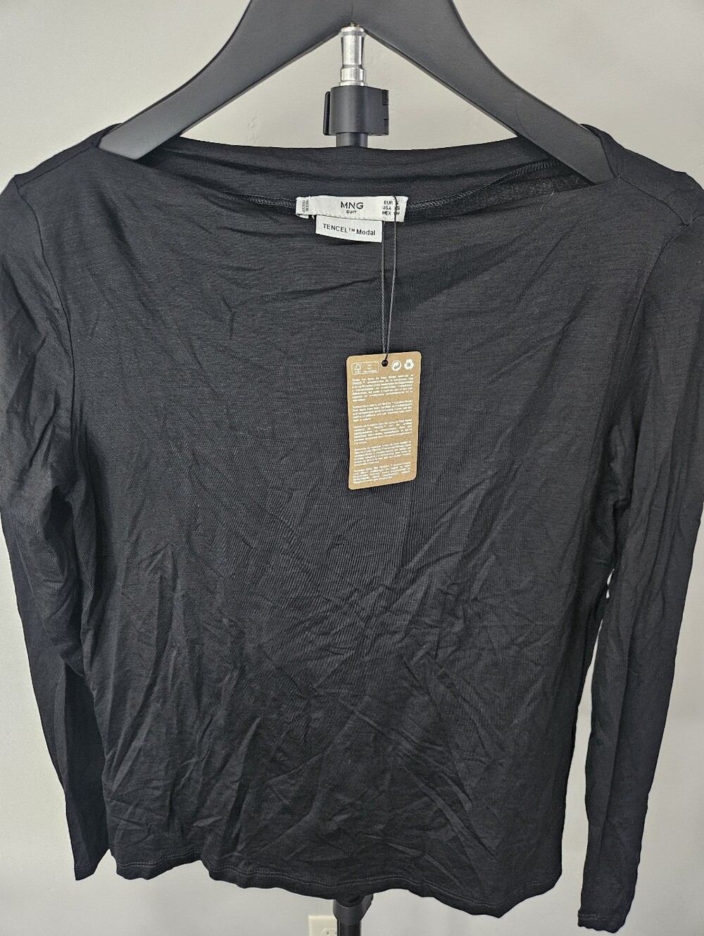 MANGO long-sleeve black T-shirt made with TENCEL Modal fabric. Size XS